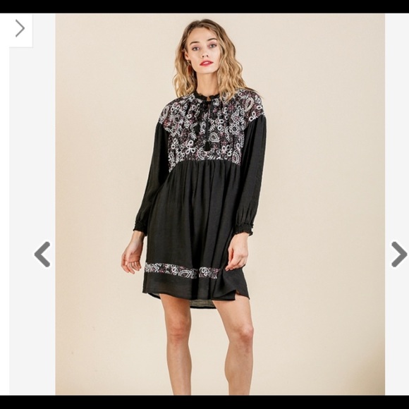 💥SALE💥Umgee - Puff Sleeve Black Dress - Picture 3 of 8